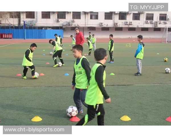 得力风行足球助力青少年成长与团队精神培养的全新探索与实践